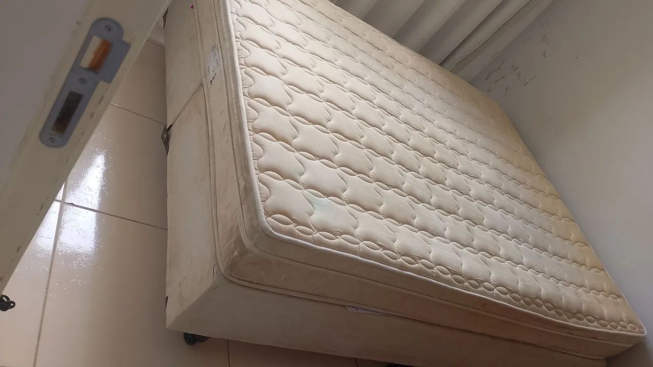 Cama Queen 