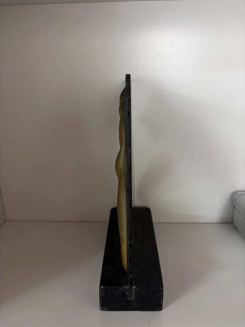 Estatueta de mesa de latão, mármore e vidro  - Foto 4