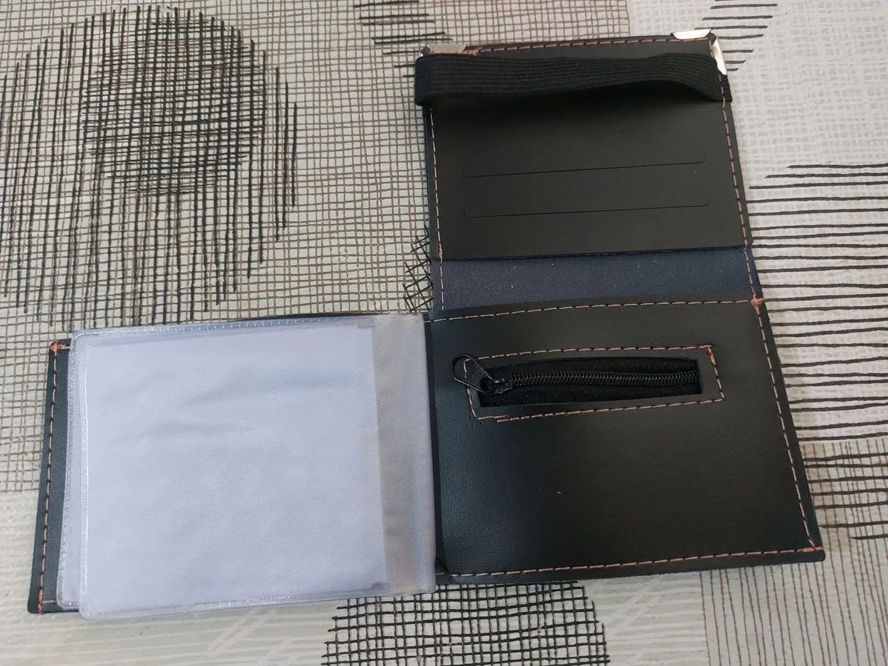 CARTEIRA DE COURO MINIMALISTA  - Foto 4