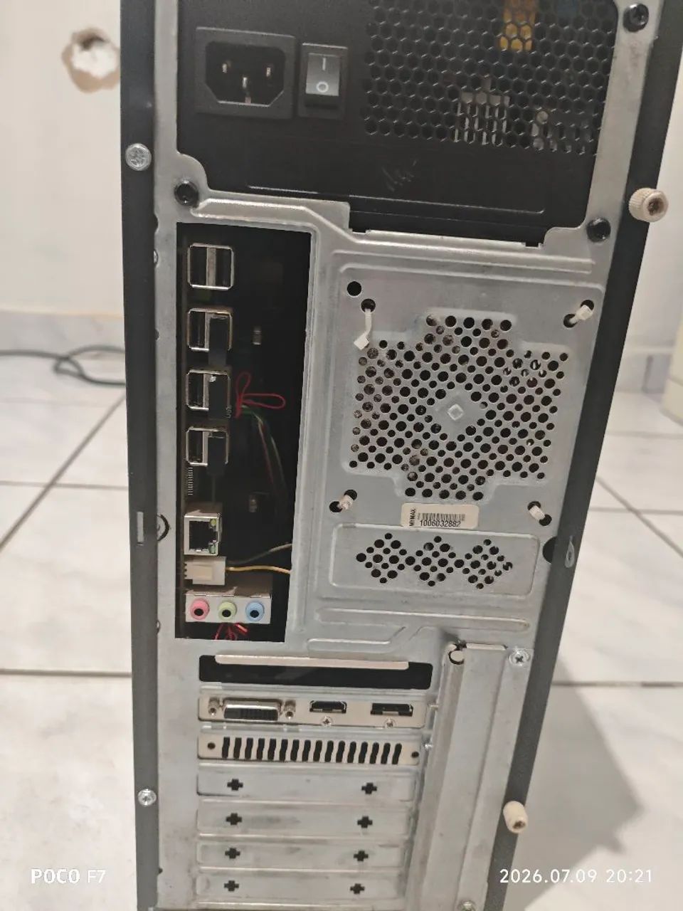 CPU GAMER XEON SSD 1tb M2 32GIGA RAM RX580 - Foto 2