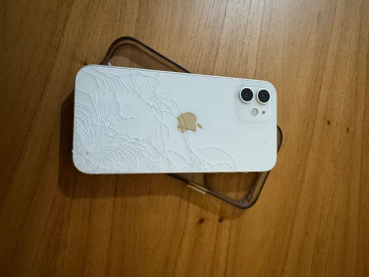 VENDO iPhone 12 BRANCO de 128G - Foto 2
