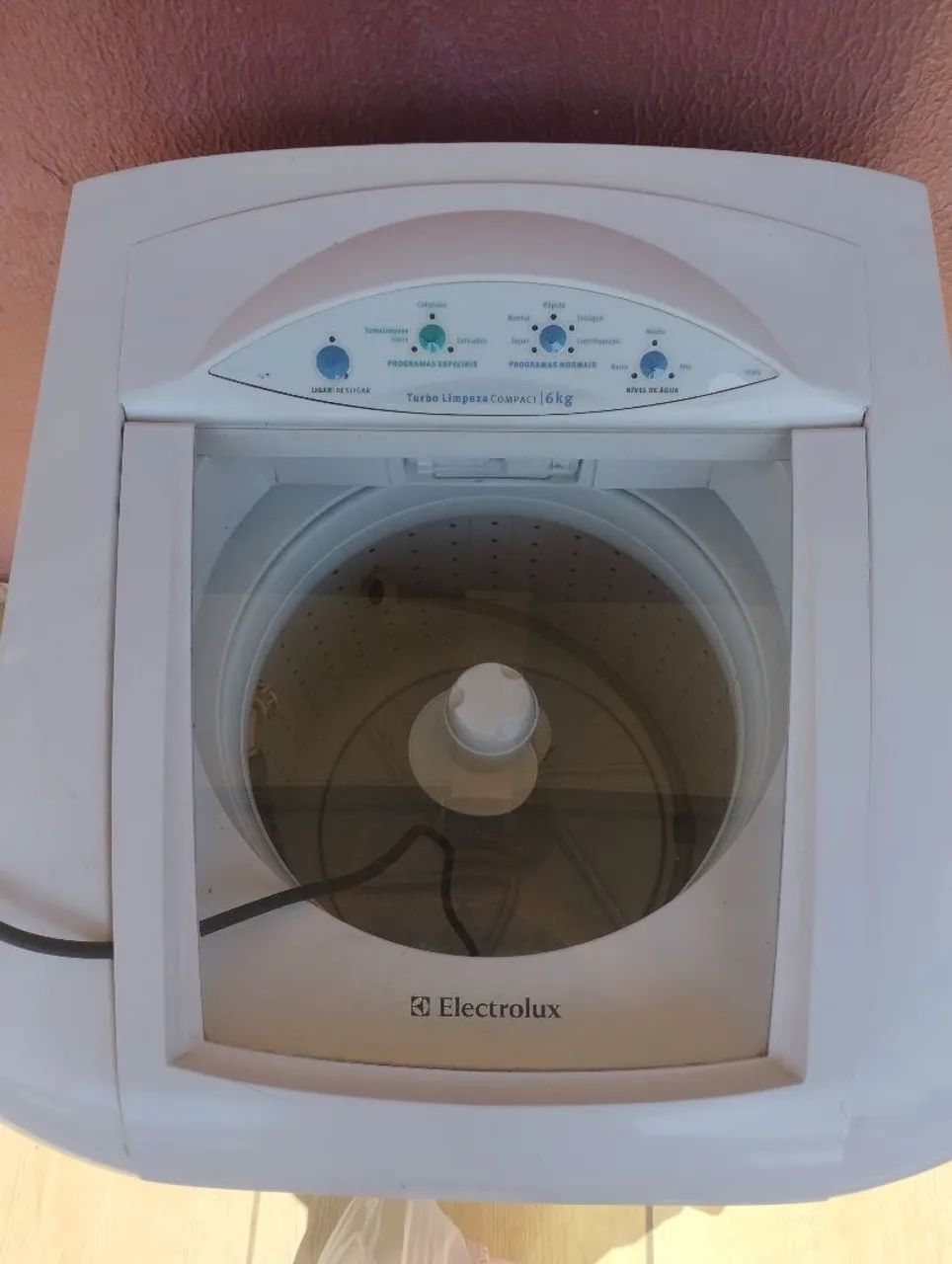 MÁQUINA DE LAVAR E SECAR COM DEFEITO. - Foto 4