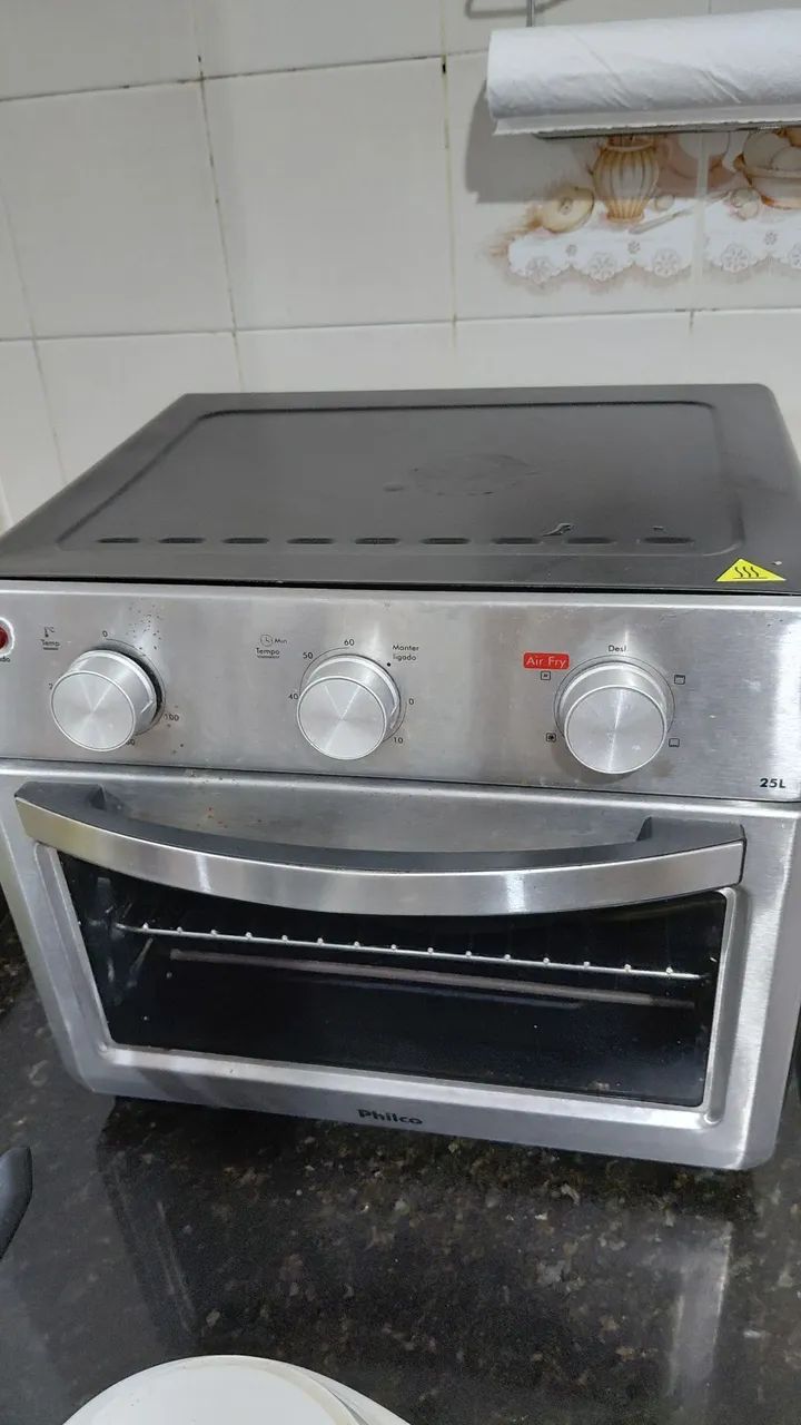 FORNO ELÉTRICO PHILCO COM  DEFEITO 