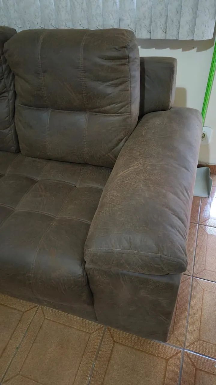SOFÁ 2 LUGARES EM COURINO RAJADO - Foto 4