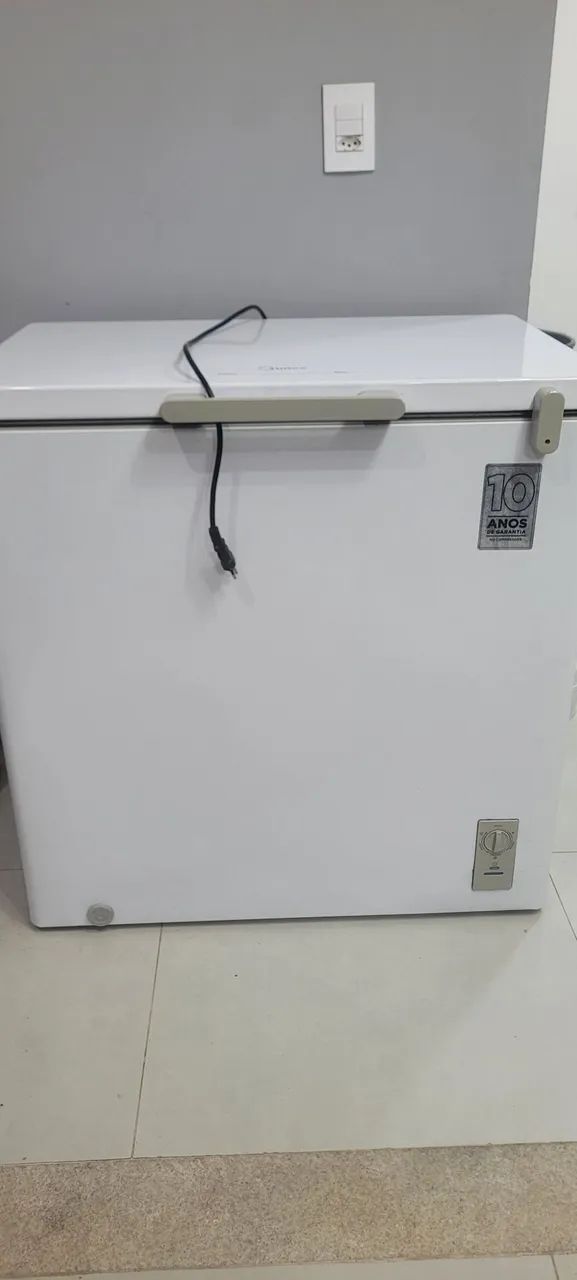 Freezer 200l c/ defeito