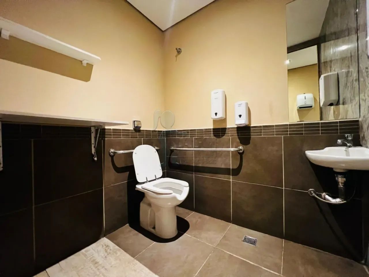 Imóvel comercial de 277,65m² disponível para venda e locação. - Foto 5