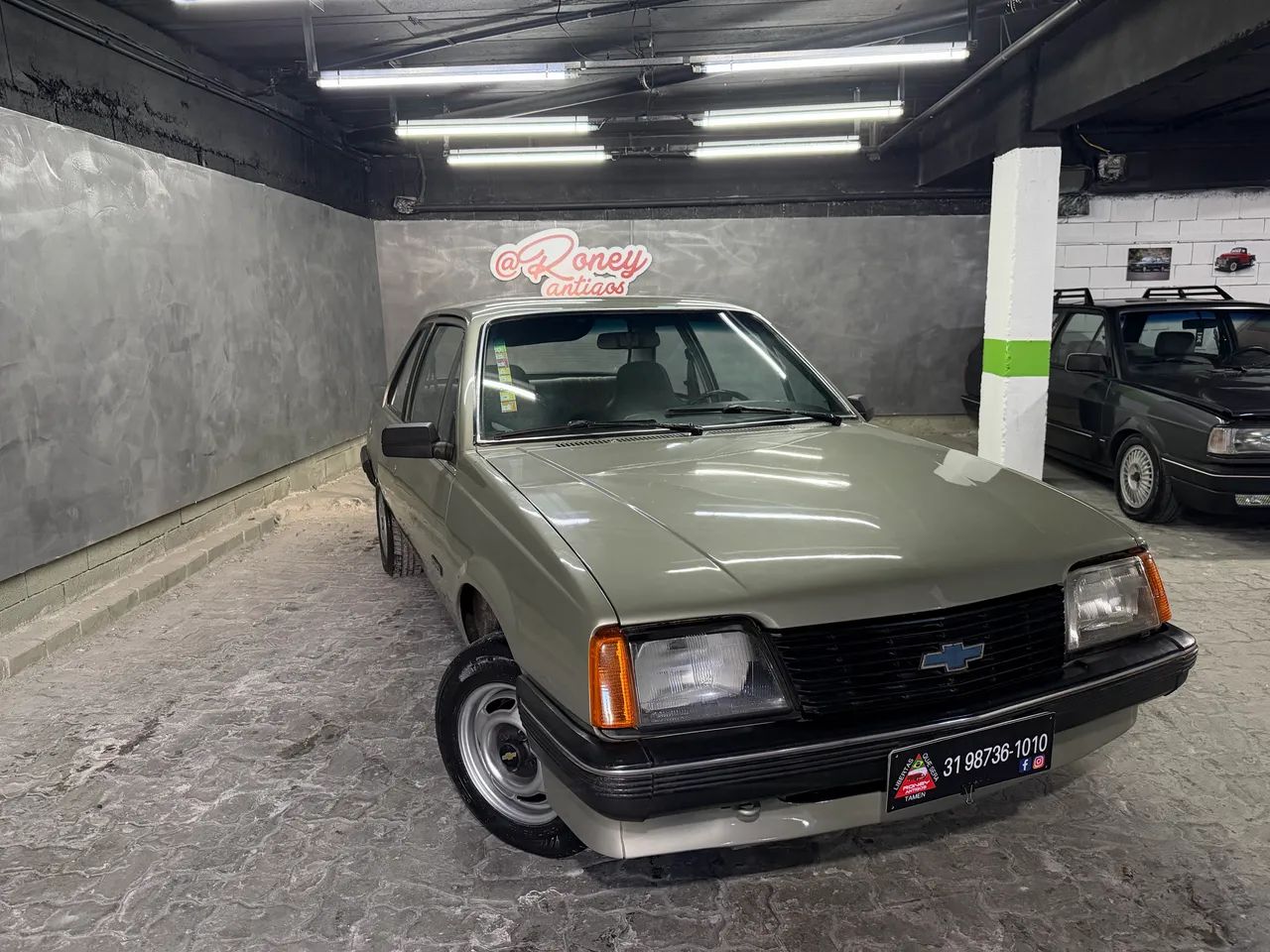 Chevrolet Monza GL 1.8 Efi/ SL/ L/ 650/barc. 2e4p (álcool) 1984