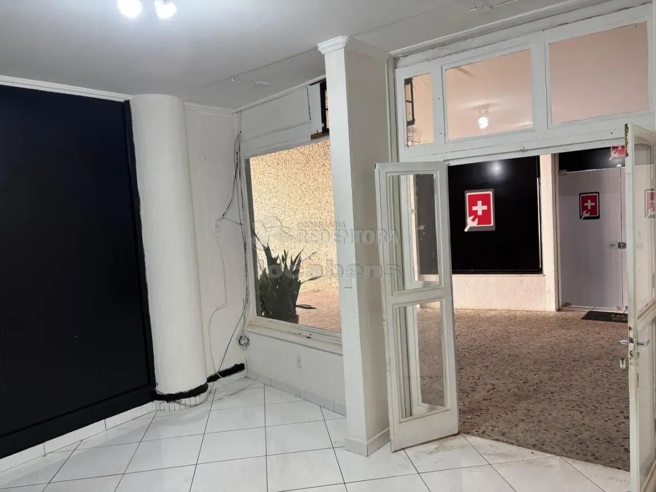 Ótima Sala Comercial com 34m² no Centro para Locação - Foto 4