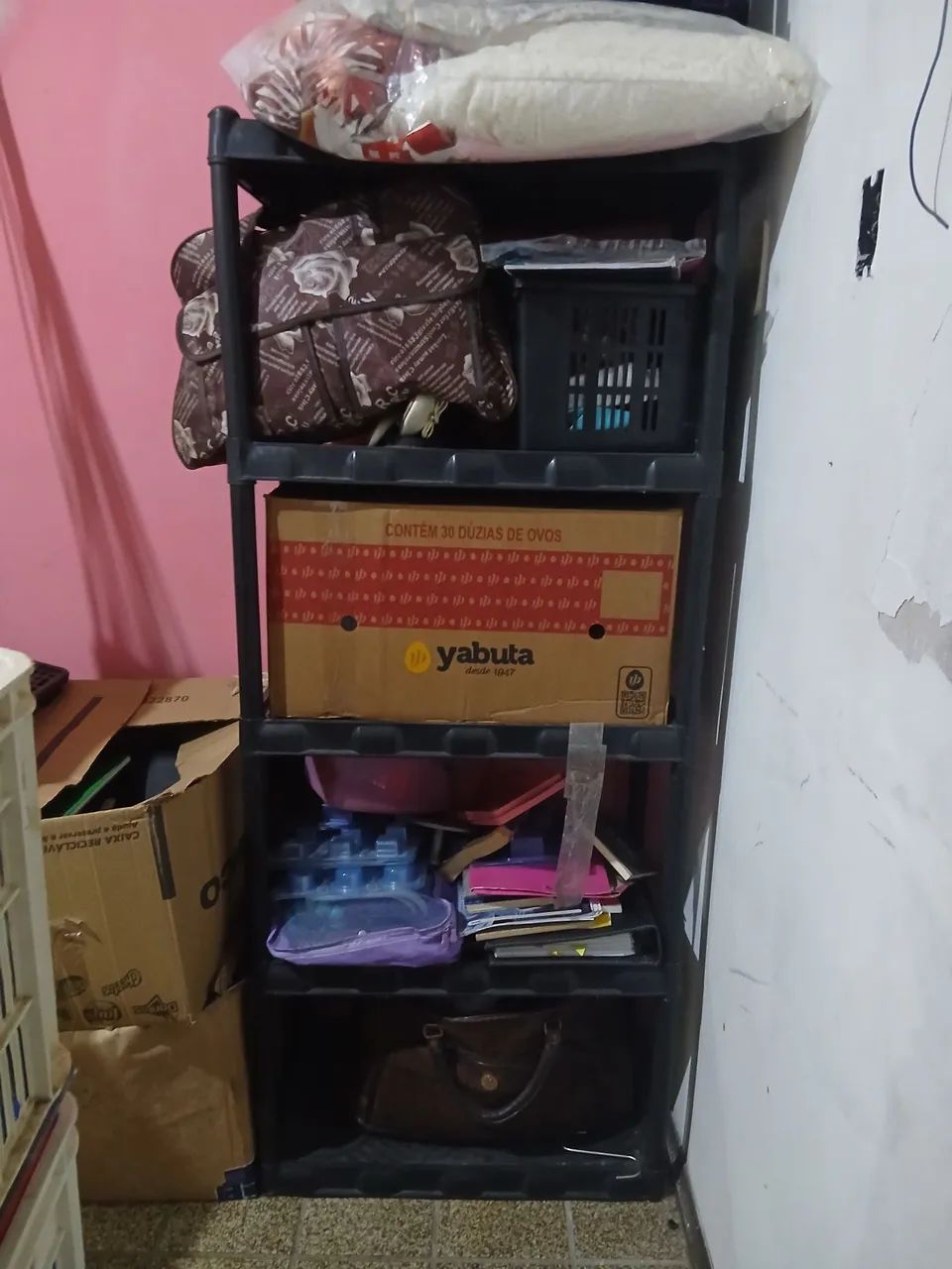 Vendo prateleira de plástico 