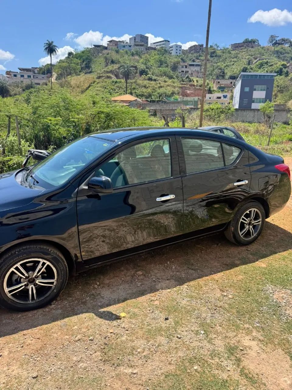 Nissan Versa 1.6 16V FLEX SV 4P MANUAL 2014