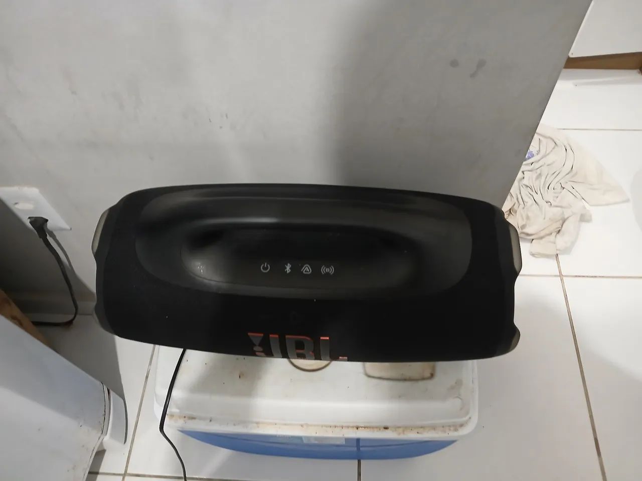 Vendo bombox 4 nova na caixa um mês só de comprado - Foto 3