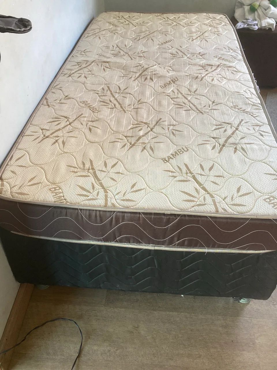 Cama box de solteiro com um colchão  - Foto 2
