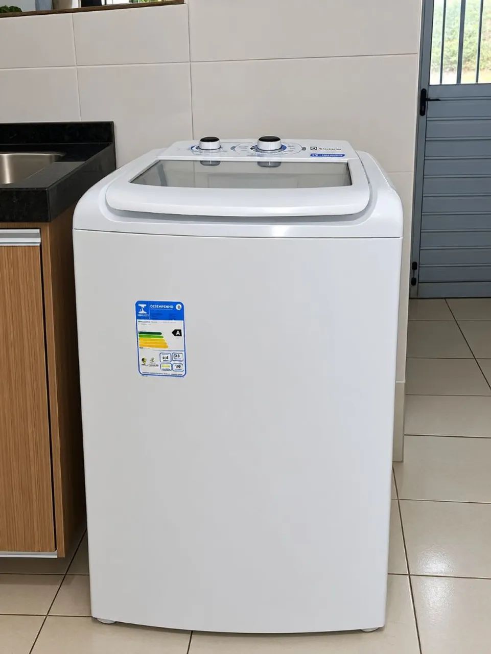MÁQUINA DE LAVAR ELECTROLUX LED09 - Foto 2
