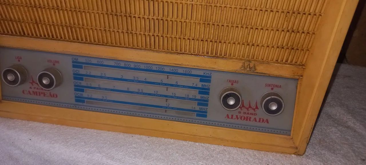 Radio antigo imperador funcionando  - Foto 2