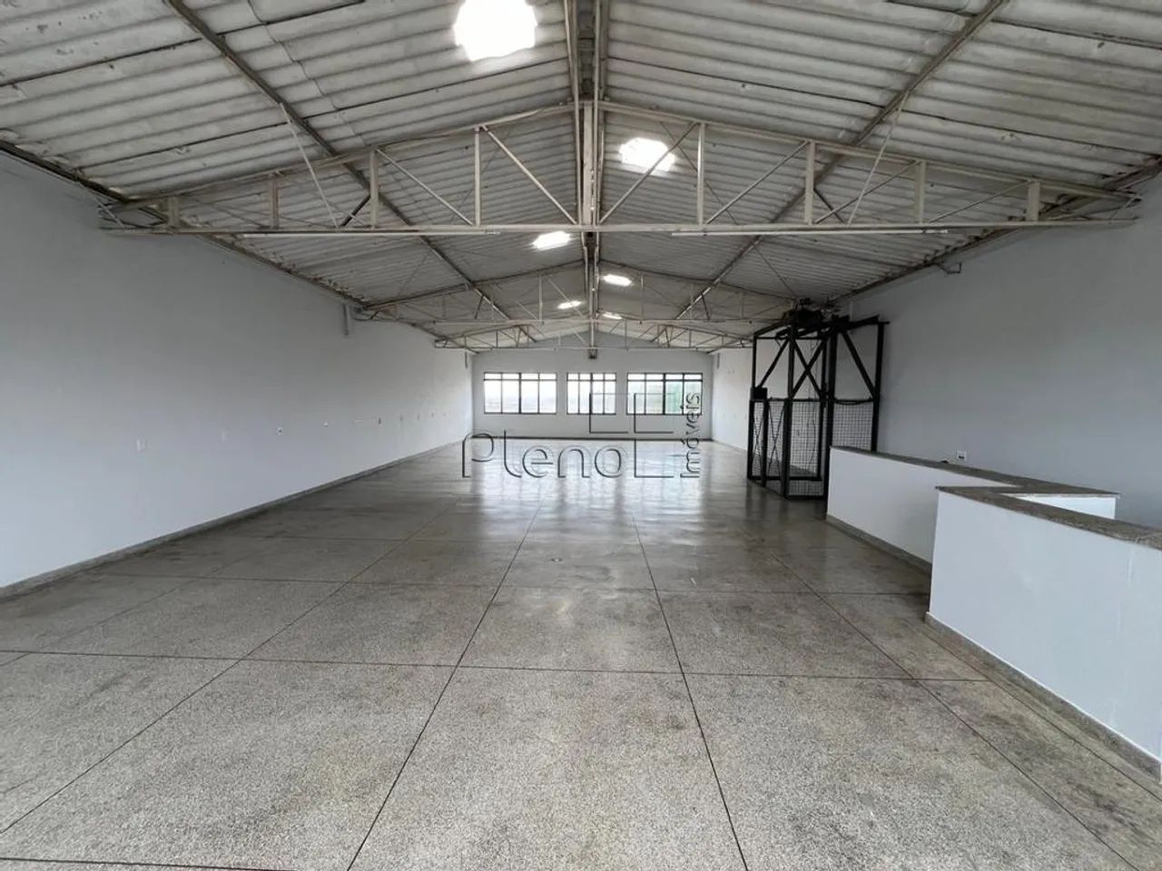 Barracão para alugar em Valinhos, Jardim Santo Antônio, com 412 m²