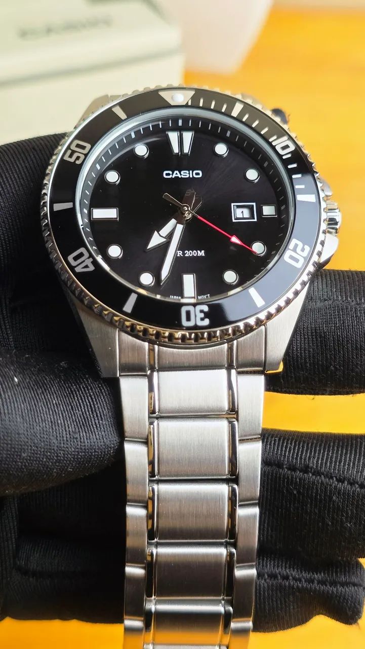 Relógio CASIO Duro 44mm Prata preto  - Foto 2