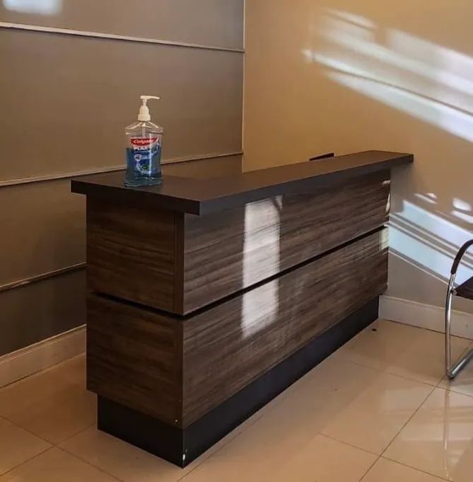 Balcão caixa para recepção 