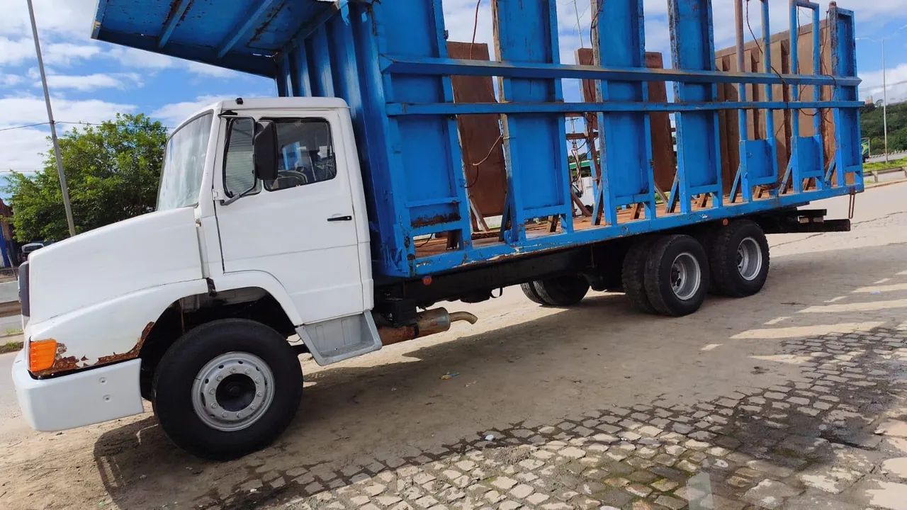 Caminhão Mercedes 2318 - Foto 4