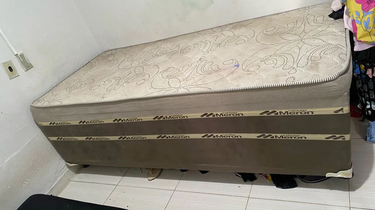 Cama solteiro 