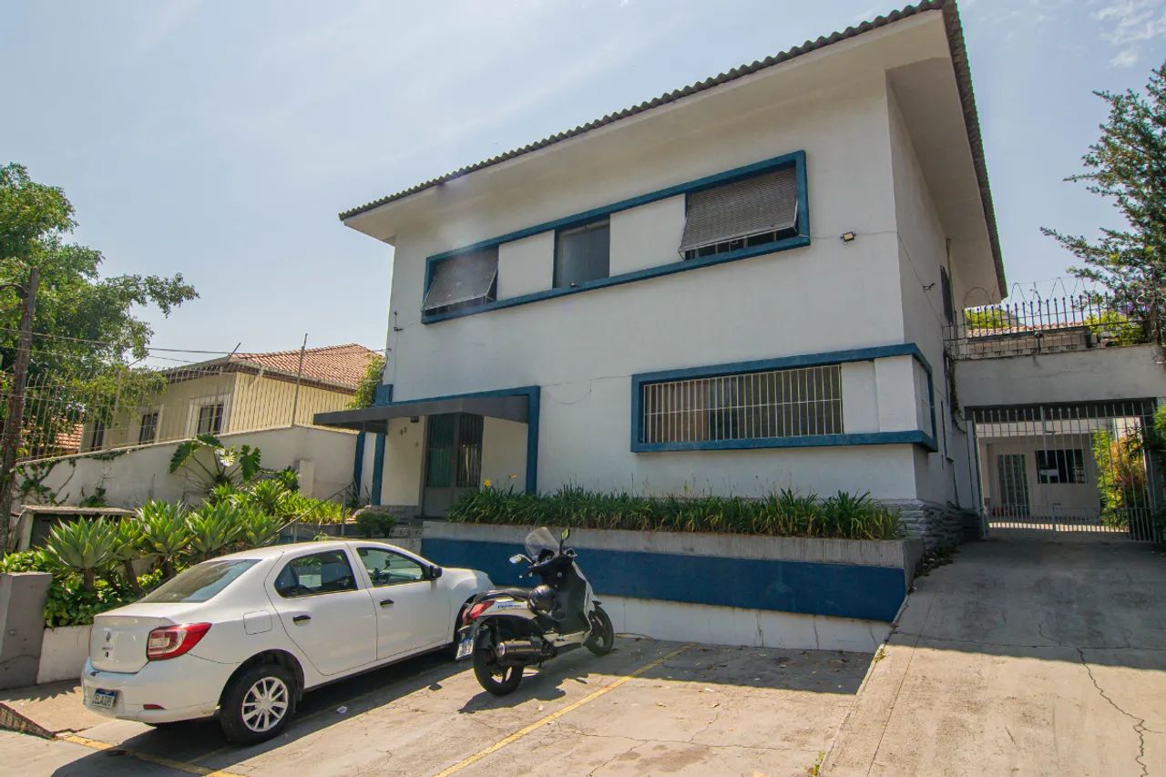 Casa comercial para venda em Pacaembu, 320m²