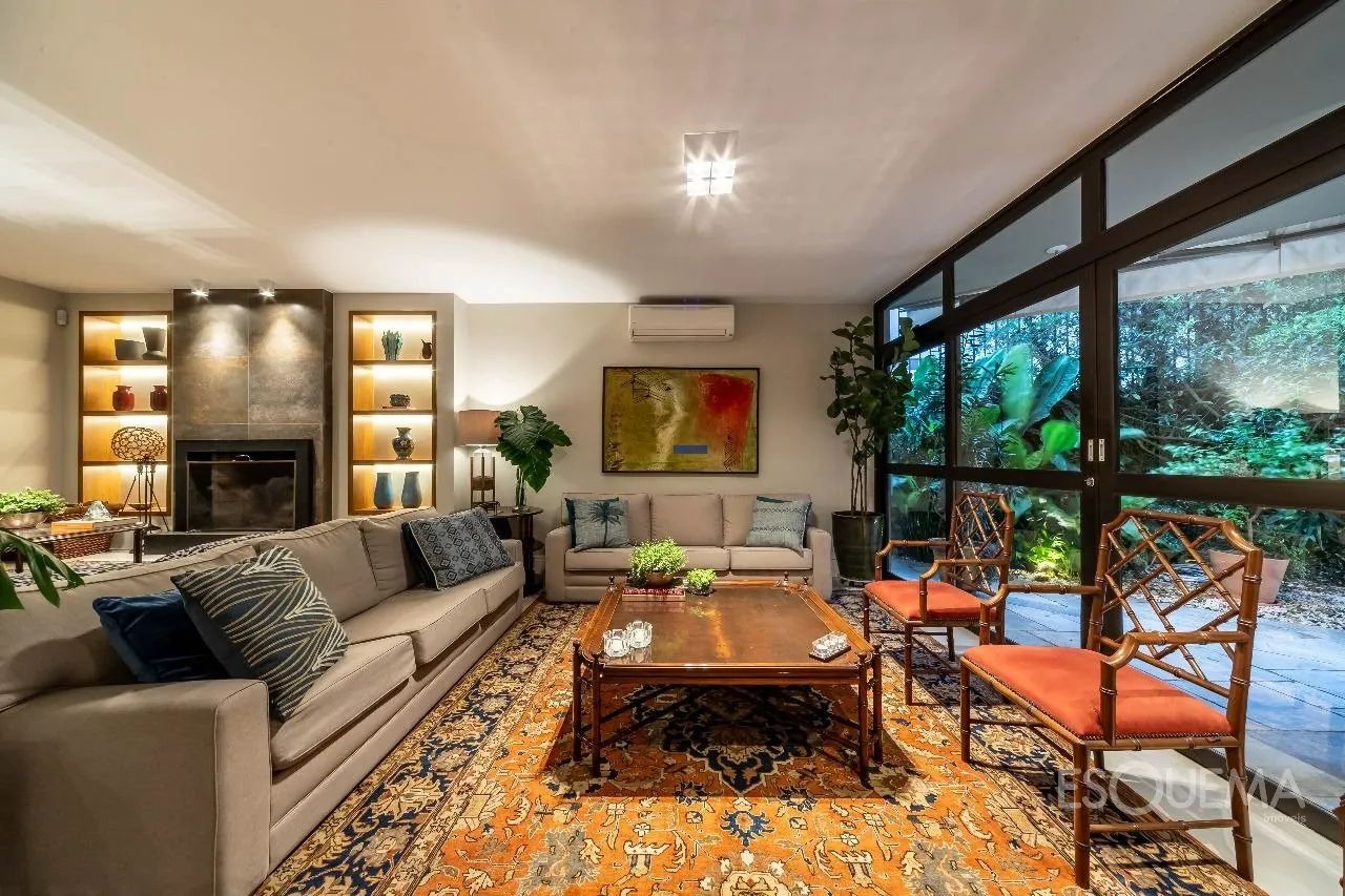 Casa reformada e pronta para morar em rua arborizada - Foto 3