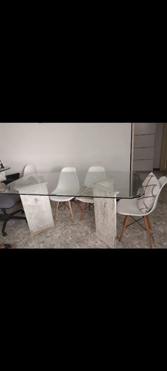 1,600 AS BASES DE MÁRMORE E O VIDRO