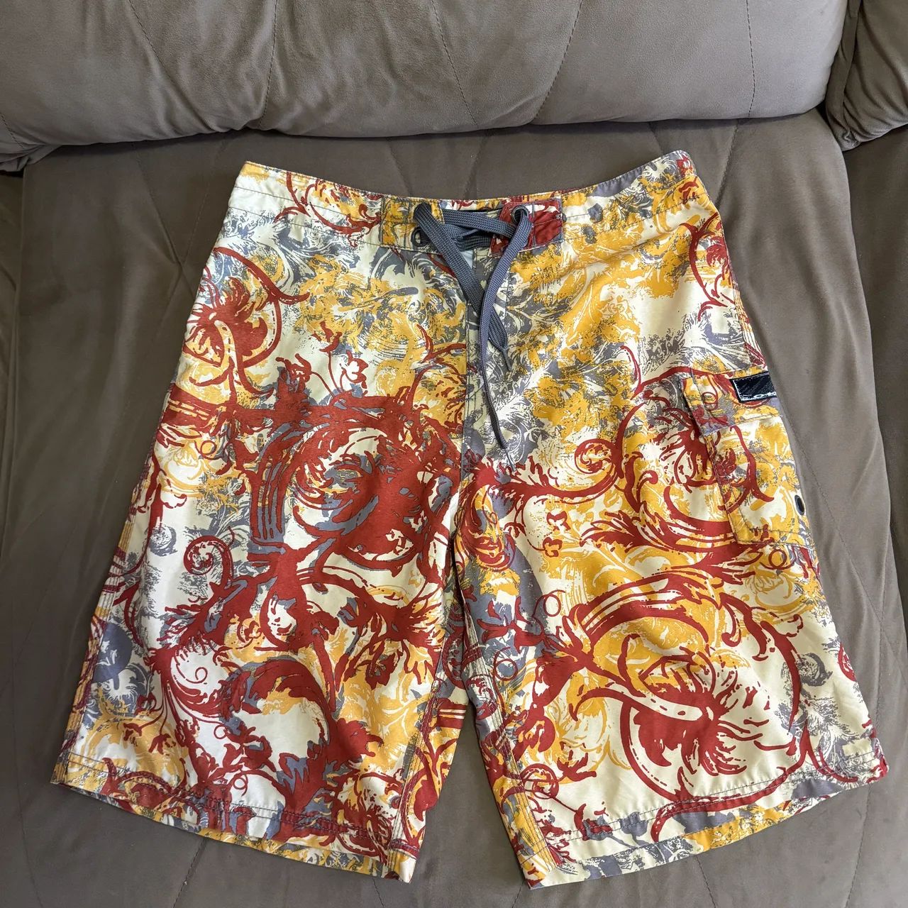 Bermuda Oakley Vintage Floral 44