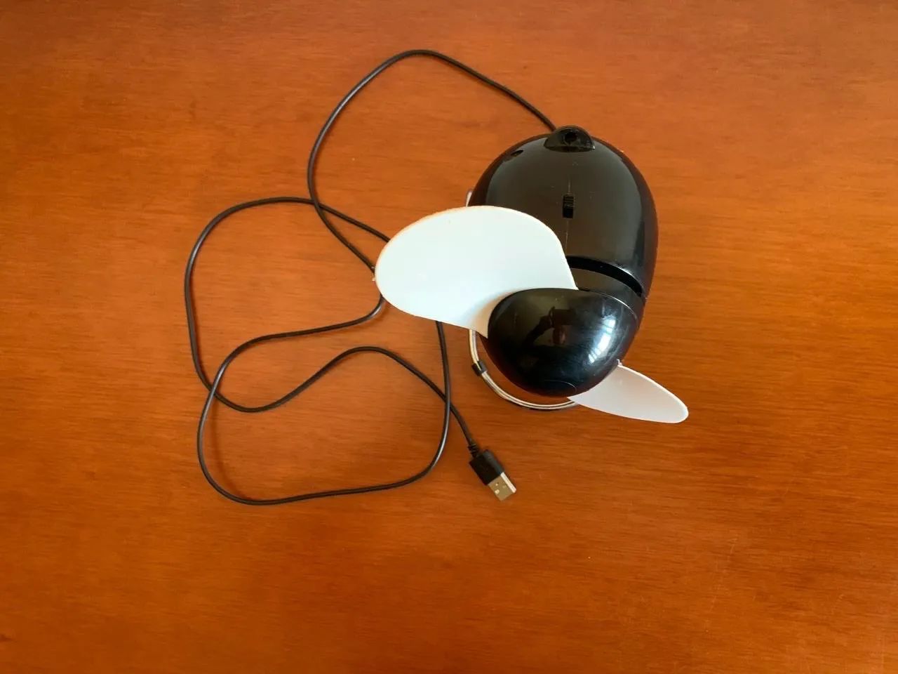 ventilador de mesa preto  - Foto 3