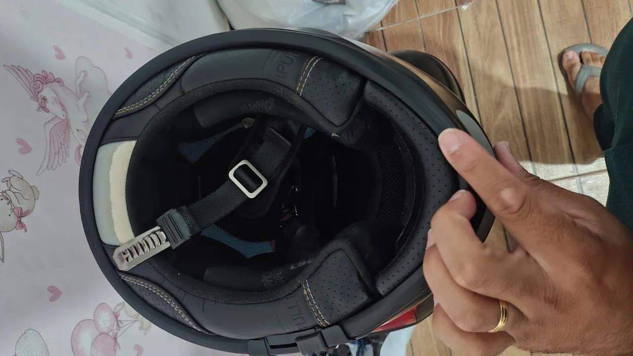 Capacete e Baú  - Foto 2