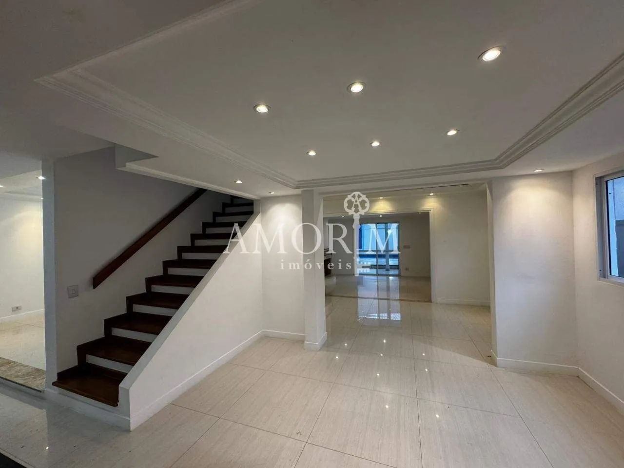 CASA EM CONDOMÍNIO COM 4 DORMITÓRIOS PARA LOCAÇÃO - ALPHAVILLE - Foto 2