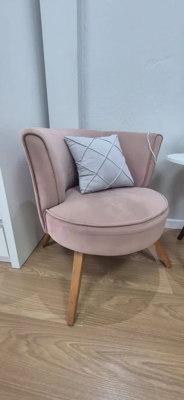 Conjuntos de poltronas e mesa - Foto 2