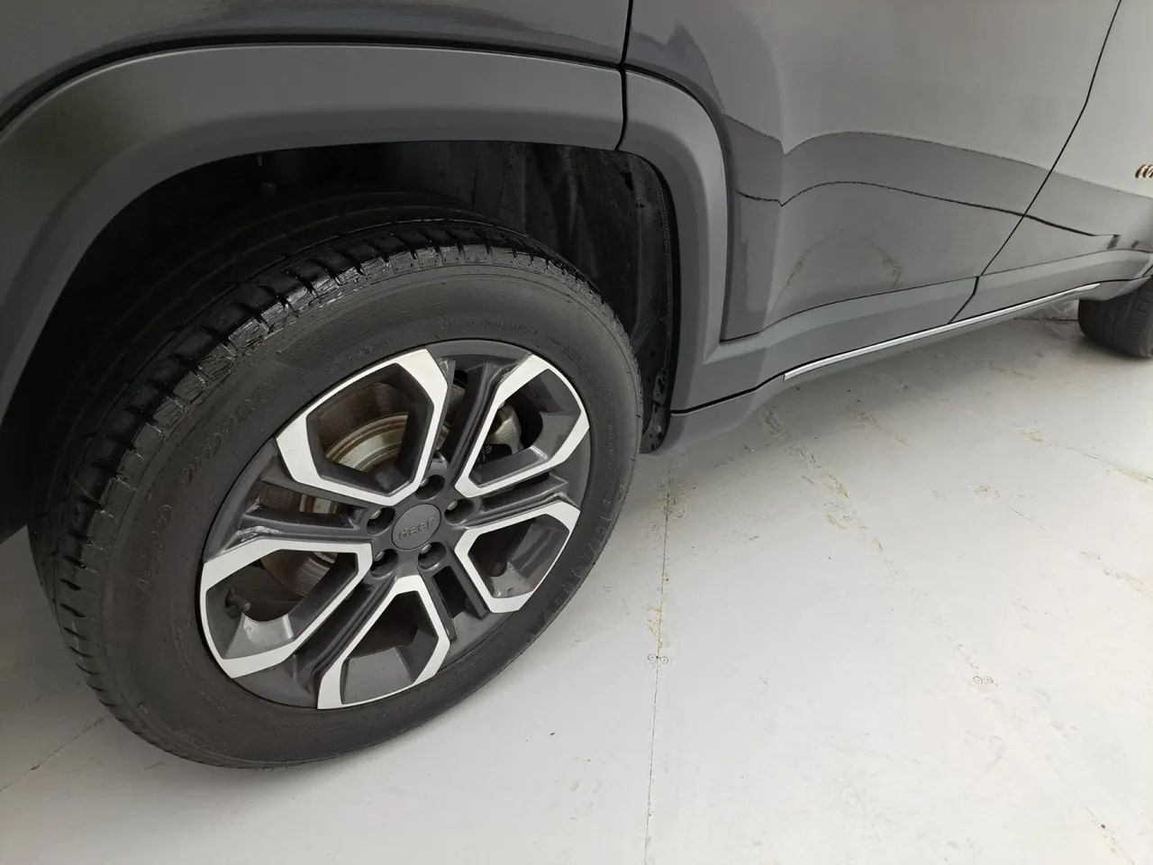Jeep Commander Limited T270 1.3 TB Flex Aut., foto 14 de 18