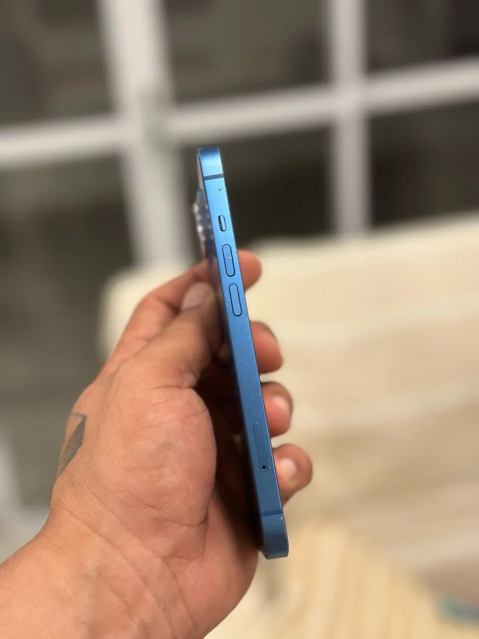 IPHONE 13 128GB AZUL BATERIA 83% - Foto 2