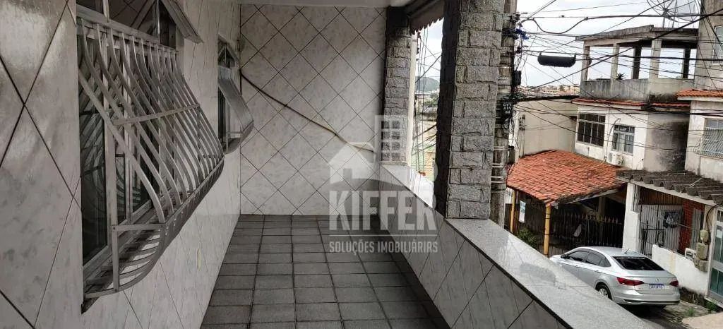 Casa à-Venda -Centro - São Gonçalo- 5 Quartos, - Foto 2