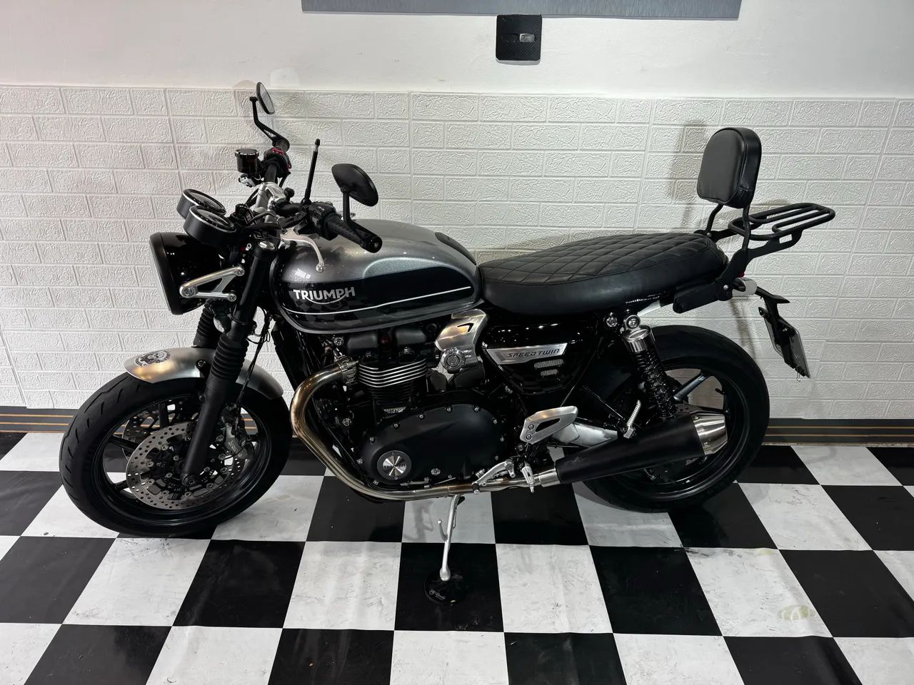 TRIUMPH SPEED TWIN 1200 - Foto 4