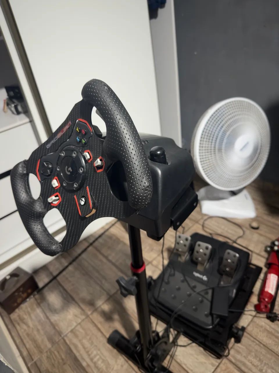 Volante Logitech G920 com acessórios + Base cockpit - Foto 5