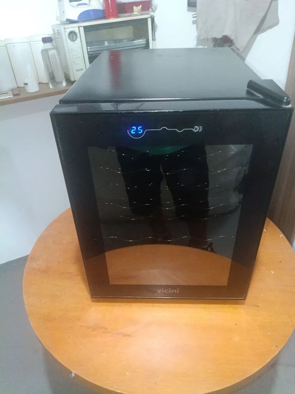 Adega vicini semi nova 