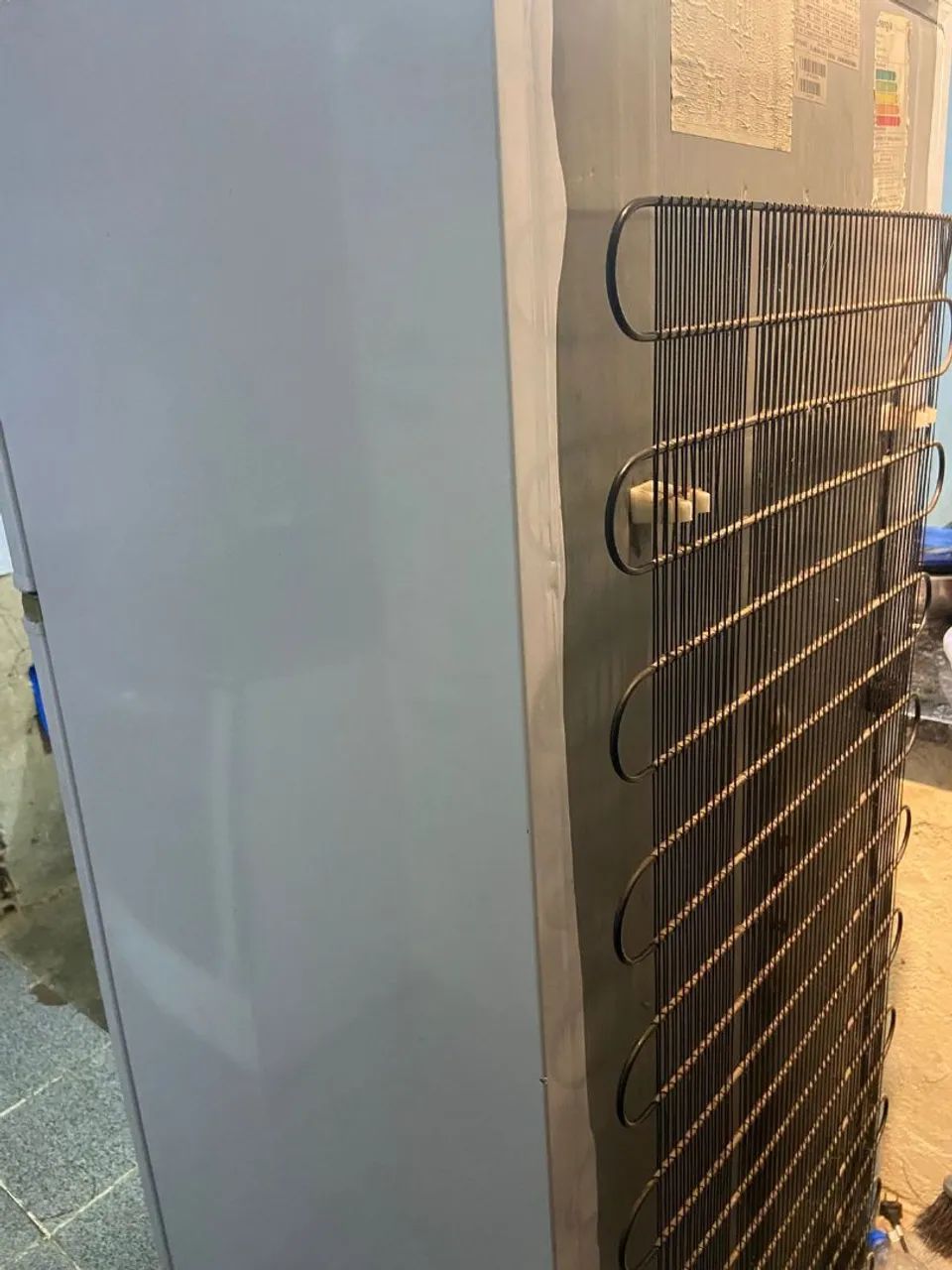 Vendo geladeira Brastemp  com defeito - Foto 3