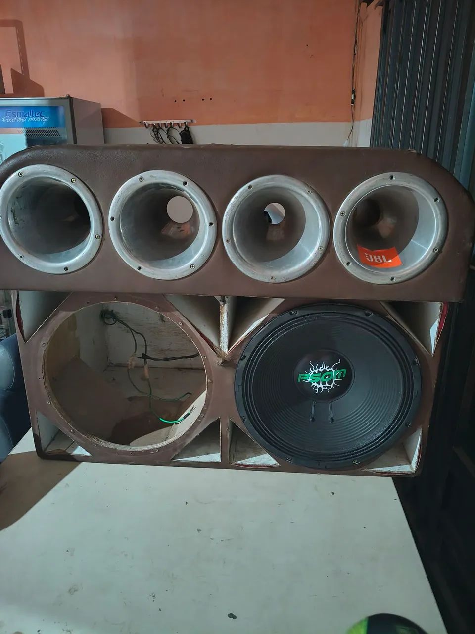 Montagem de 2 x 4 com 1 sds com kit racha psom