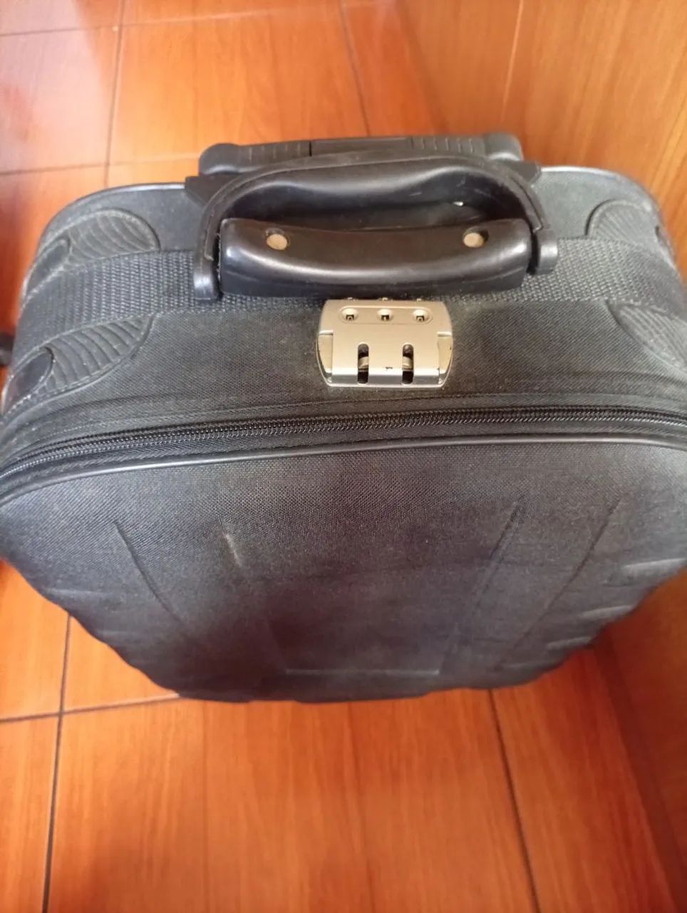 Vendo uma mala em excelente estado. - Foto 4