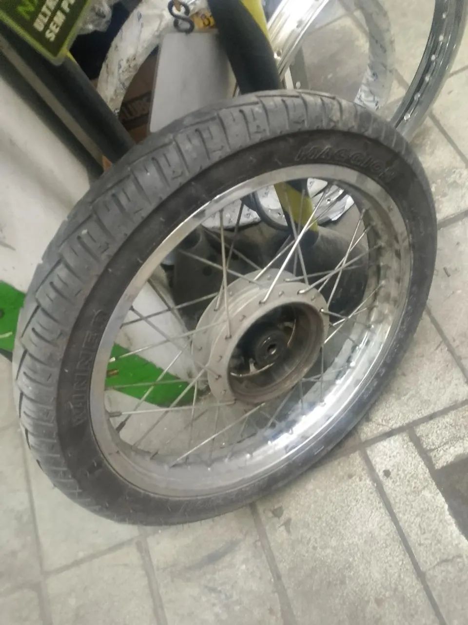 Roda Raiada com Pneu - Foto 3