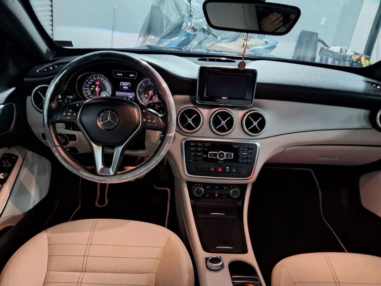 Mercedes-Benz GLA 200 Adv. 1.6/1.6 TB 16V Flex Aut. 2015