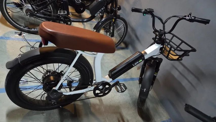 Bicicleta LEV Cruiser PLUS Branca  - Foto 2