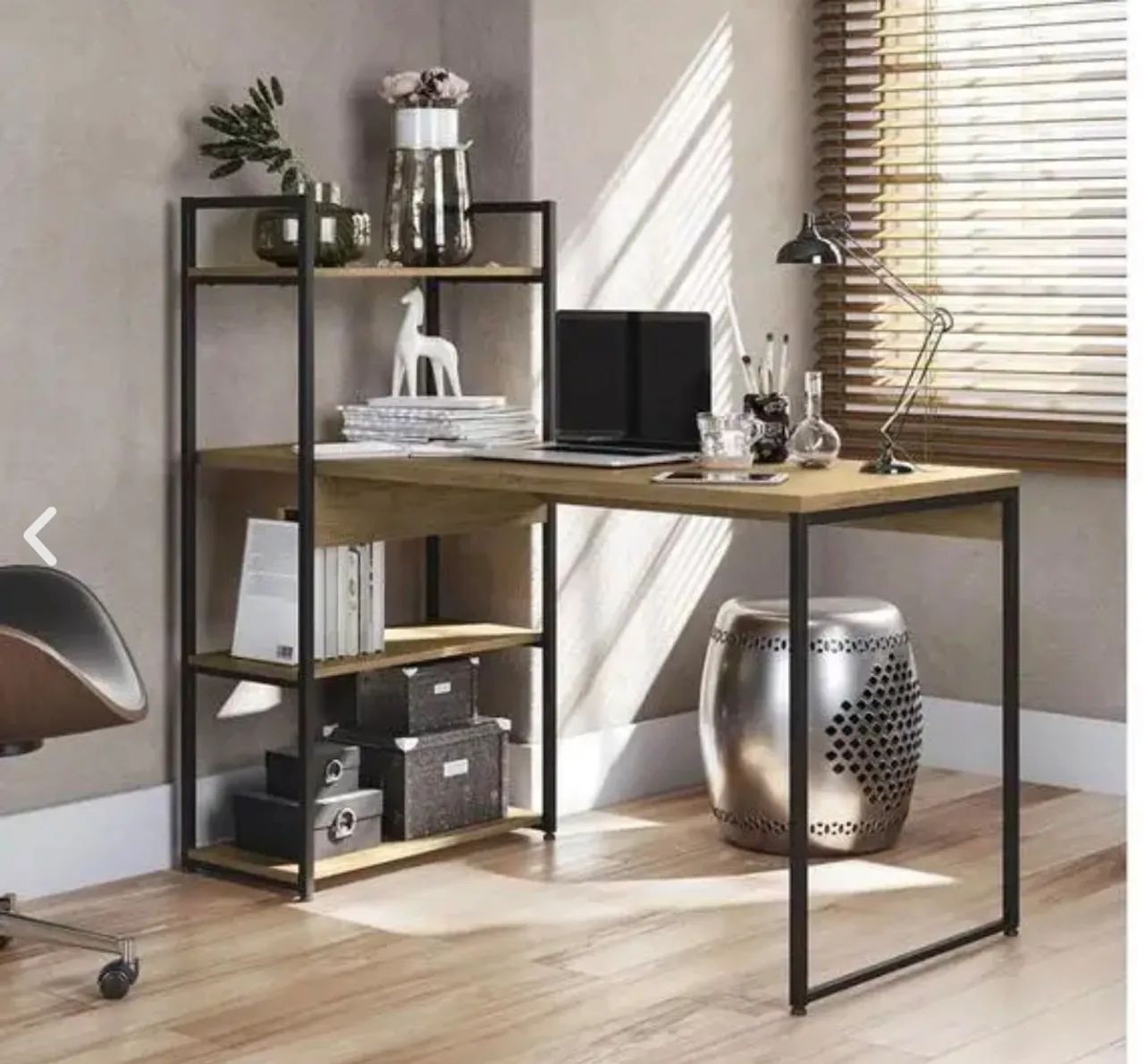 Mesa Industrial c/ 3 prateleiras// Mesa para escritório  - Foto 2
