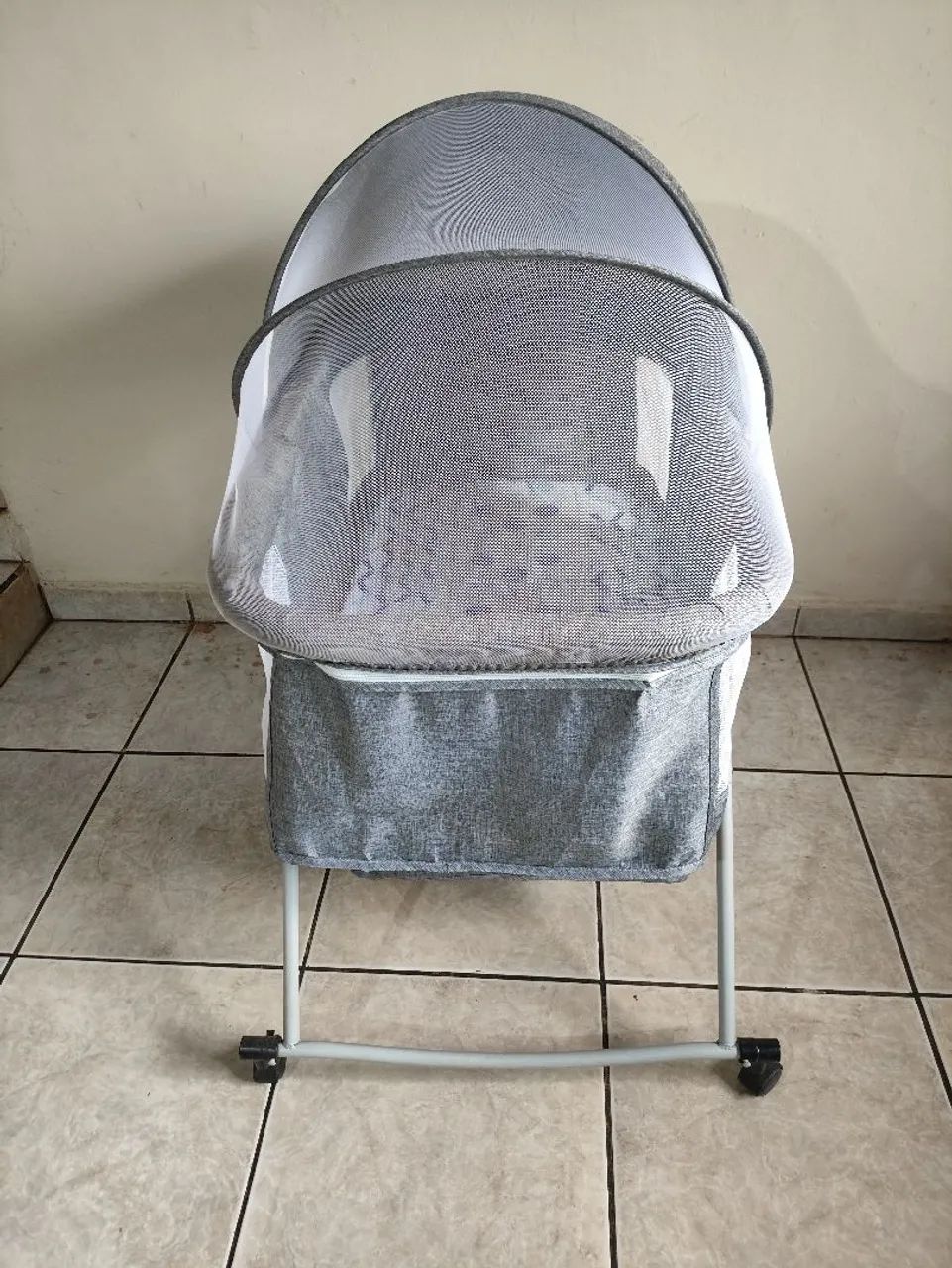 Berço portátil que balança  - Foto 2