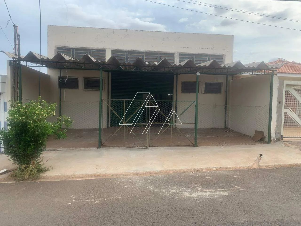 Barracão com 200 m² à venda na Zona Norte  Marília/SP