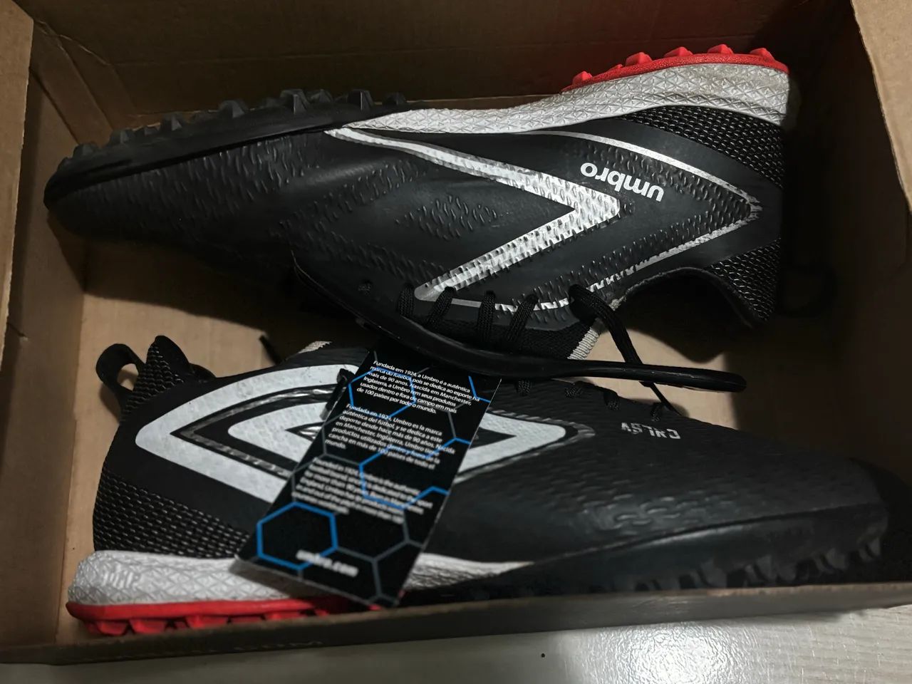 Chuteira Umbro Astro - Foto 3