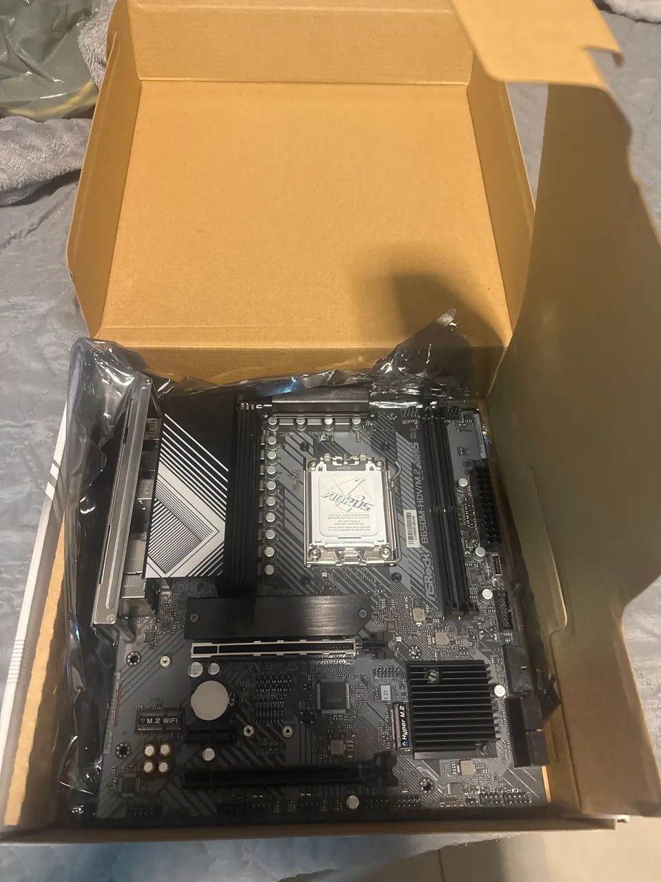Placa mãe b650m-hdv/m.2 asrock - Foto 3