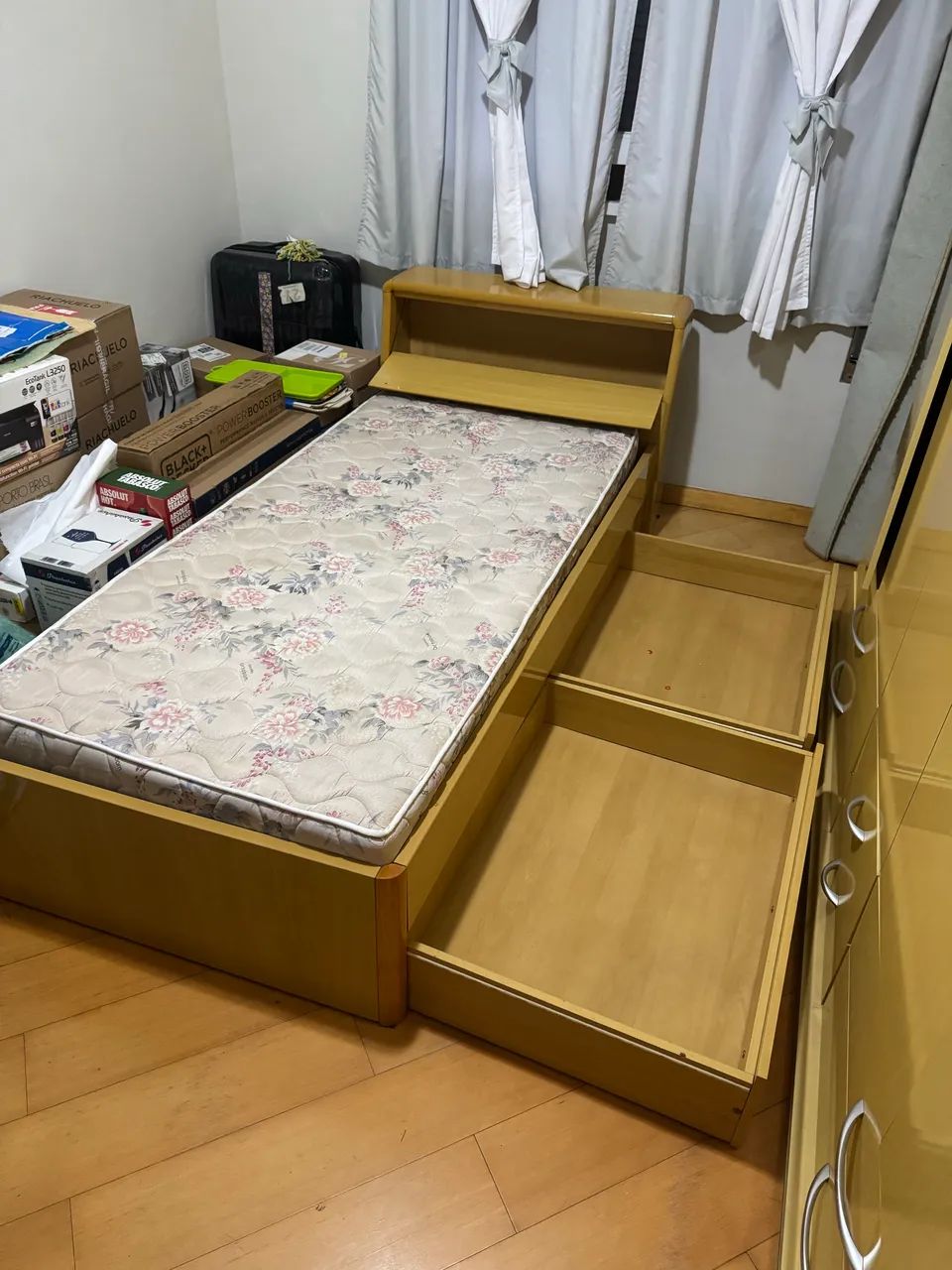 Cama de solteiro com colchão usado - Foto 3