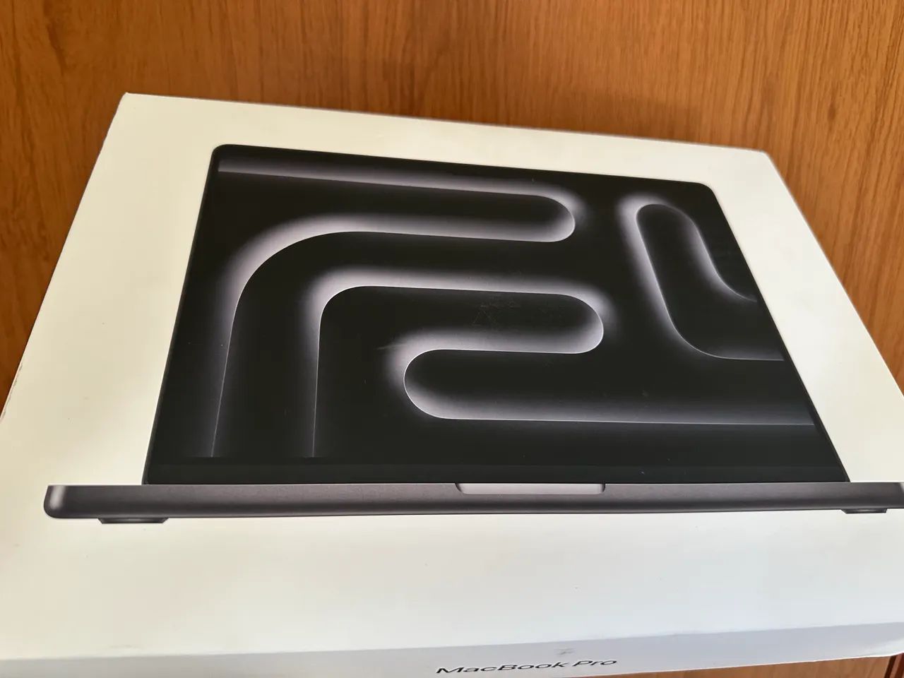 MacBook Pro 14 M5 24GB - 1TB SSD  - Foto 2